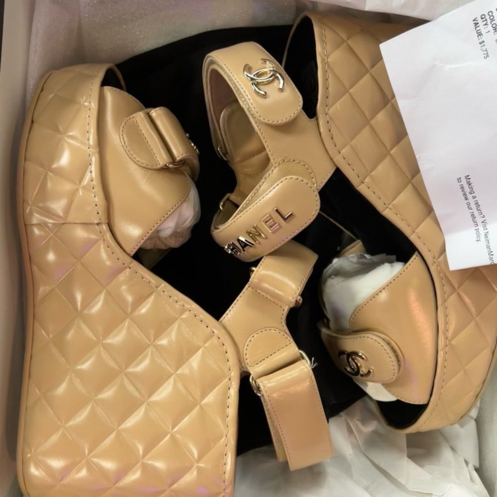Chanel Beige shiny calfskin CC Logo Sandals Wedge Brand New in Box